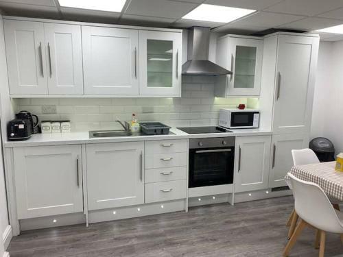 Apartamento Huge Studio Close To City Centre With Free Secure Parking