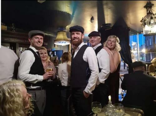 Hostal The Gin Lounge Rooms