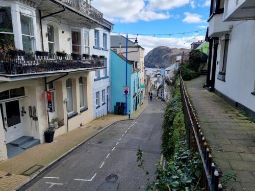 Pass The Keys Charming 2 Bed House Great Location And Dog Friendly