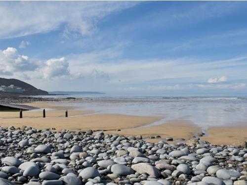 Pass The Keys Charming 2 Bed House Great Location And Dog Friendly