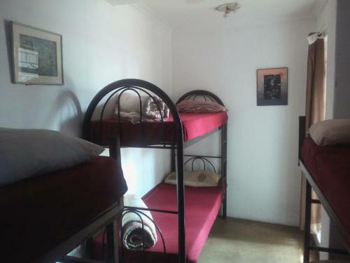 Hostal 4ways Youth Hostel