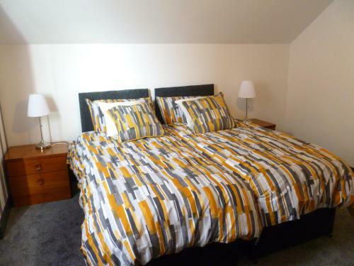Charming Spacious Apartment, Kidderminster