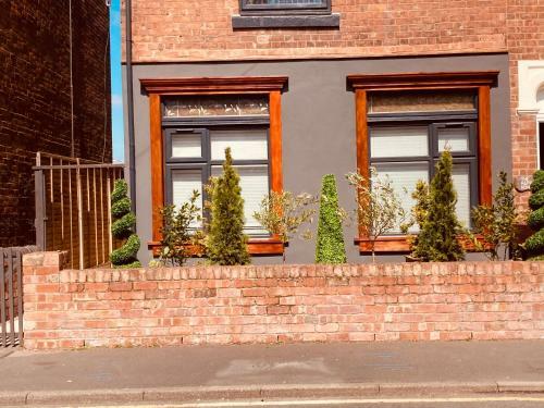 Charming Spacious Apartment, Kidderminster