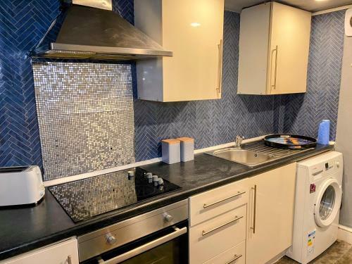 The Boutique Windmill Apartments With Hot Tubs