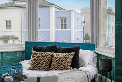 The Boutique Windmill Apartments With Hot Tubs