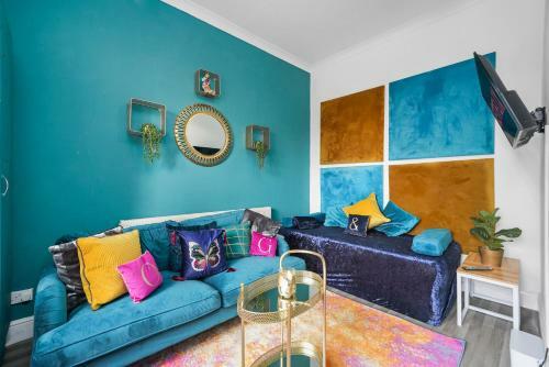 The Boutique Windmill Apartments With Hot Tubs