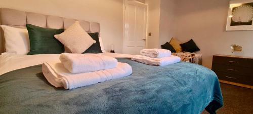 Apartamento ? Spacious Luxury 2-bed W/ Parking & Garden