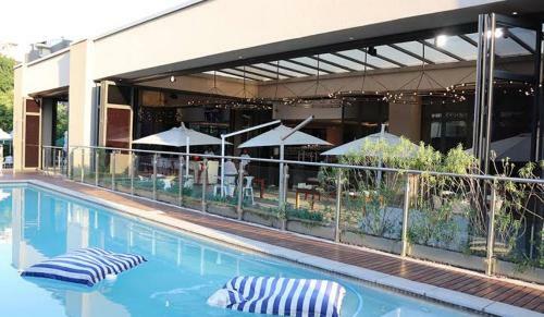 Sandton Skye Exclusive Apartment