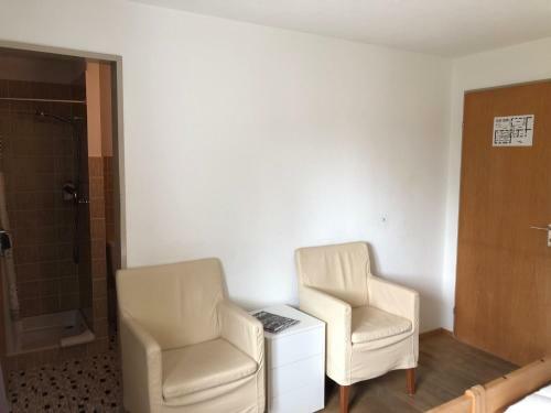 Hostal Hotel Adler Garni