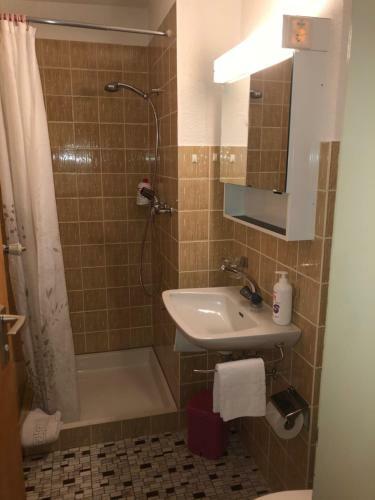 Hostal Hotel Adler Garni