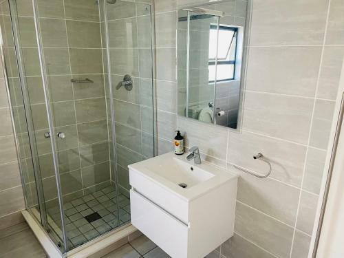 Kikuyu Waterfall Luxury 2 Bedroom Apartment