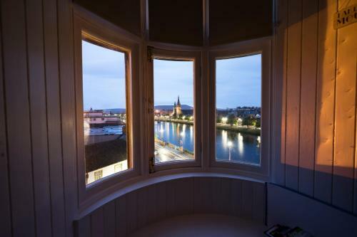 Penthouse Apartment Near Inverness Castle
