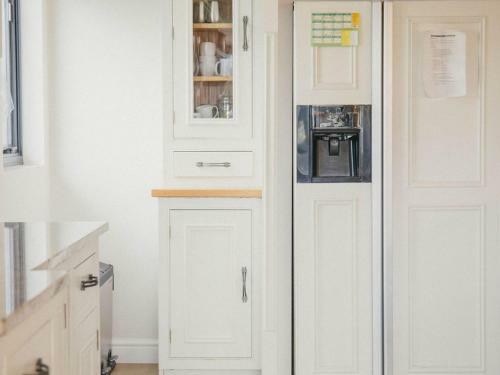 Pass The Keys Stunning Spacious 3 Bedroom Home In Quiet Location