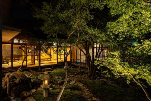 Hostal ?? ??? Temple Hotel Kannonin