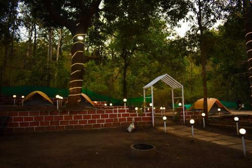 Tiger Camp Jungle Homestay