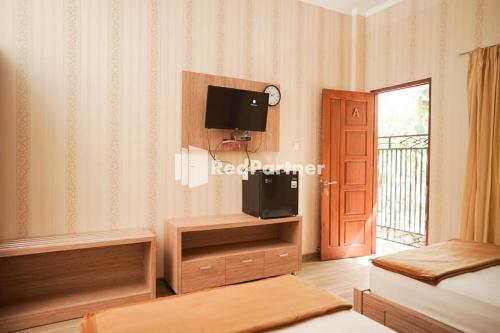 Hotel Mulia Homestay Labuan Bajo Redpartner