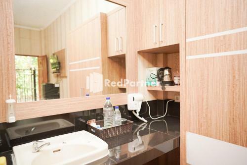 Hotel Mulia Homestay Labuan Bajo Redpartner