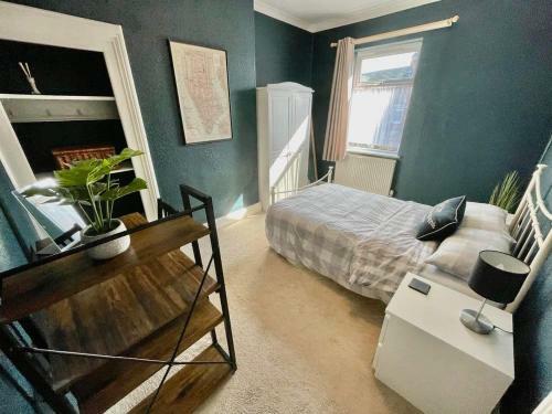 Lovely 3 Bed House Close To The Uni & Centre