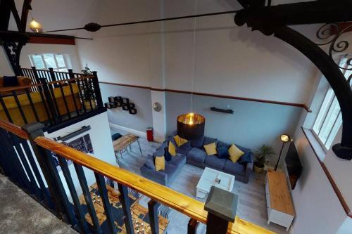 Hu1 Boutique City Apartment- Sleeps 6