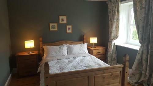 Barcloy Honey House