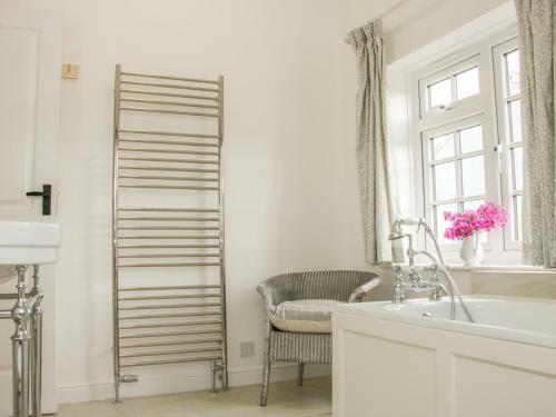 The Old Farmhouse, Upper Pitts