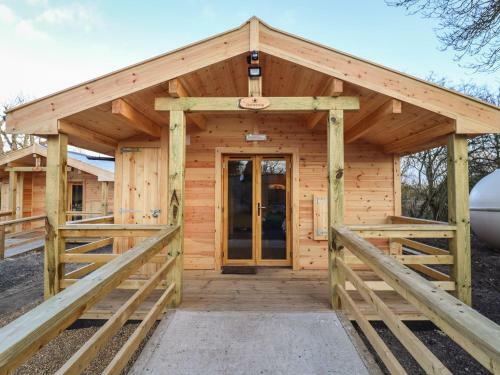 Buttercup Lodge