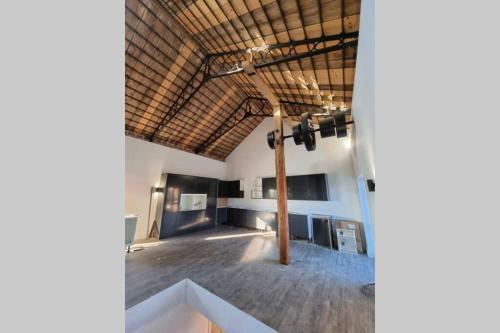 Villa Luxury 4 Bedroom Converted Barn Close To Warner Bro's