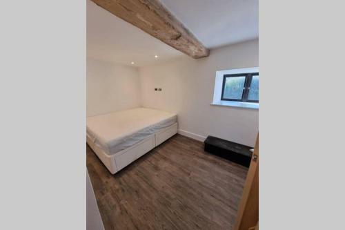 Villa Luxury 4 Bedroom Converted Barn Close To Warner Bro's
