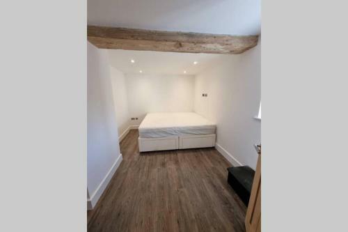 Villa Luxury 4 Bedroom Converted Barn Close To Warner Bro's