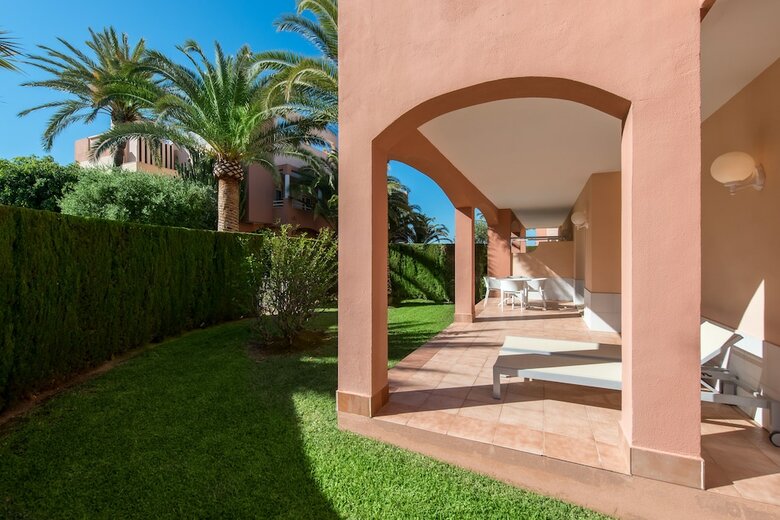 Oliva Nova Golf Beach & Golf Hotel