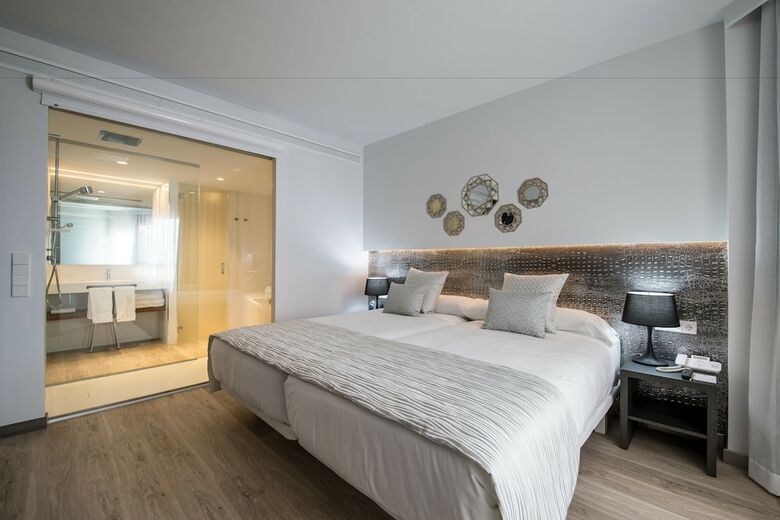Oliva Nova Golf Beach & Golf Hotel
