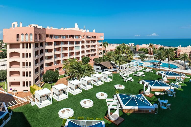 Oliva Nova Golf Beach & Golf Hotel