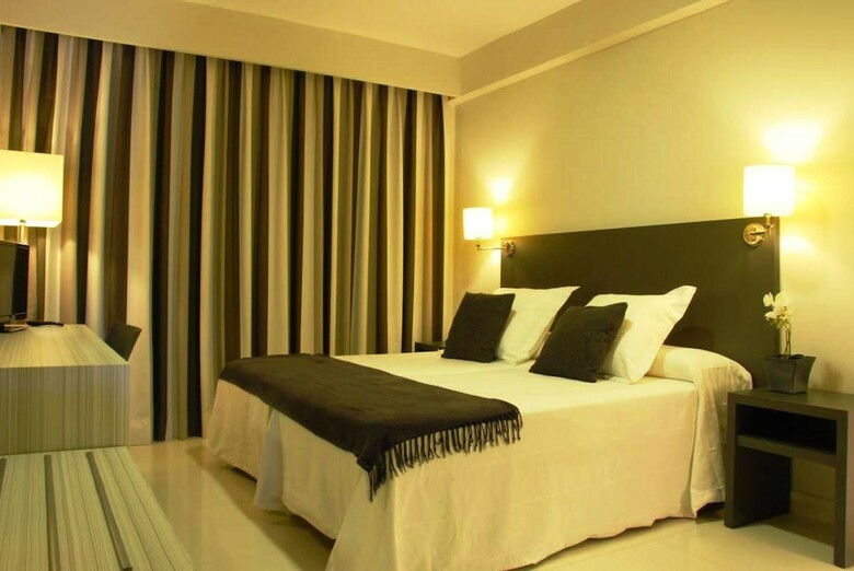 Hotel Los Robles