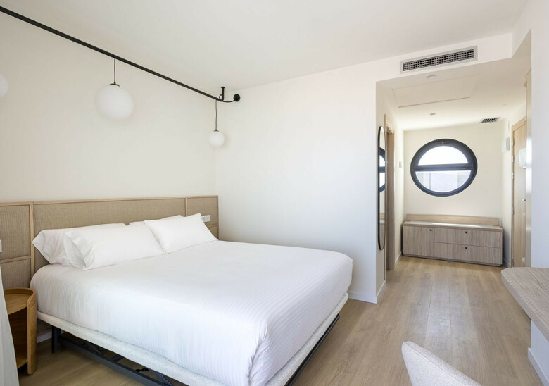 Hotel Rh Arena