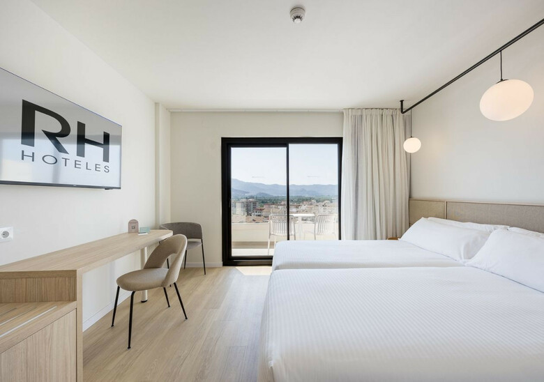 Hotel Rh Arena