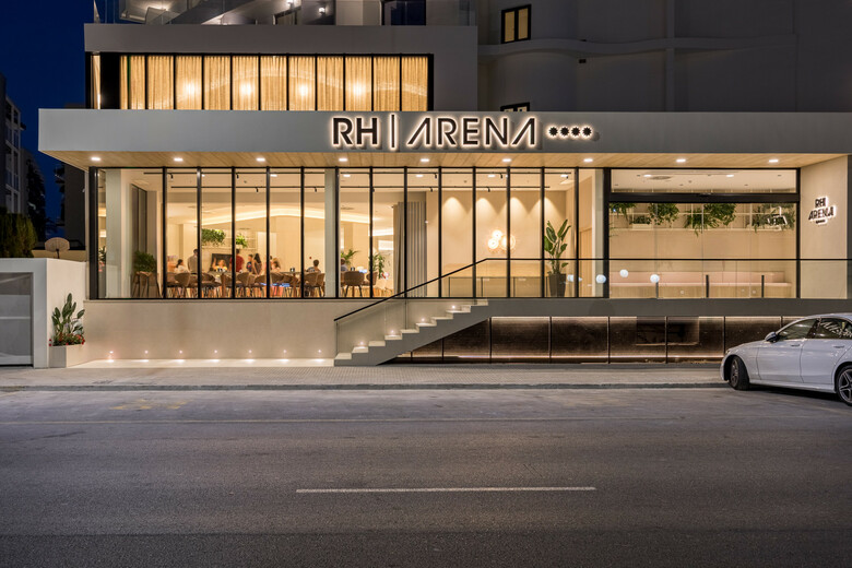 Hotel Rh Arena