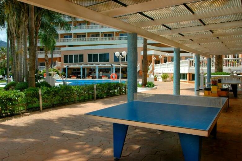 Hotel Parasol By Dorobe