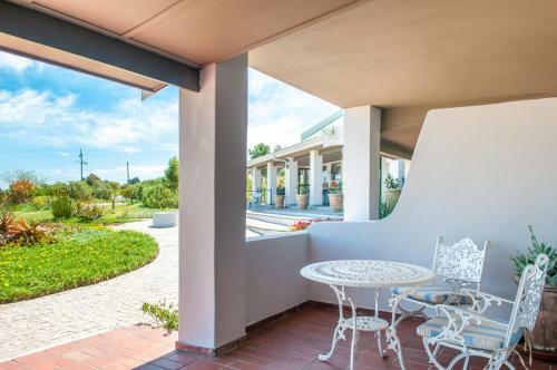 Hostal Wind-rose Guest House