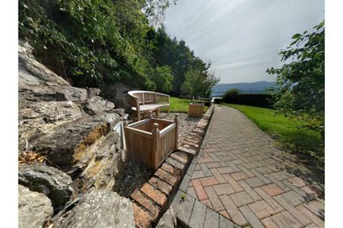 Coed Y Berclas Cottage, Private Orchard With Stunning Views