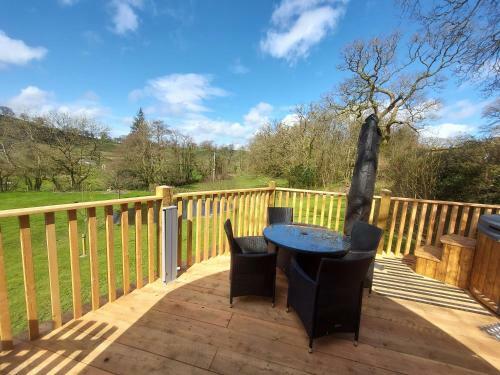 Villa Cilsane Lodges- Teilo With Hot Tub