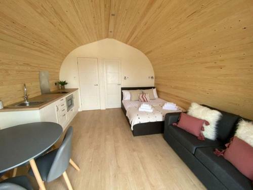 Nant - Uk2784