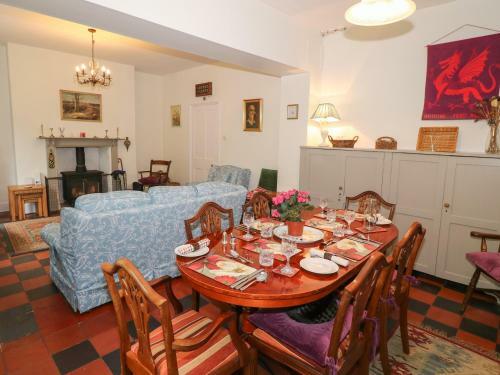 Plas Hendre Guest Wing