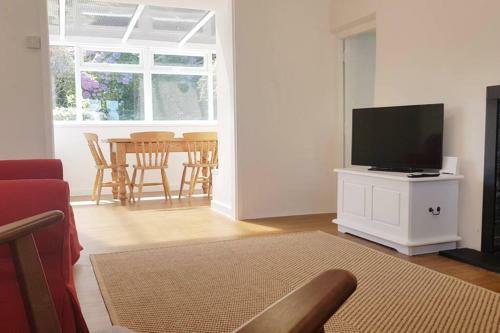 Characterful Holiday Let -3 Bed-near Aberffraw