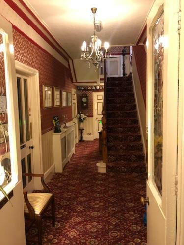 Hostal Sunnycroft Private Hotel