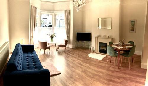 Apartamento Mostyn Villa