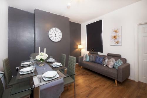 Stylish And Comfortable Home Away From Home