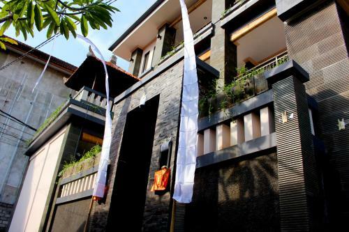 Hostal Pondok 3 Mertha
