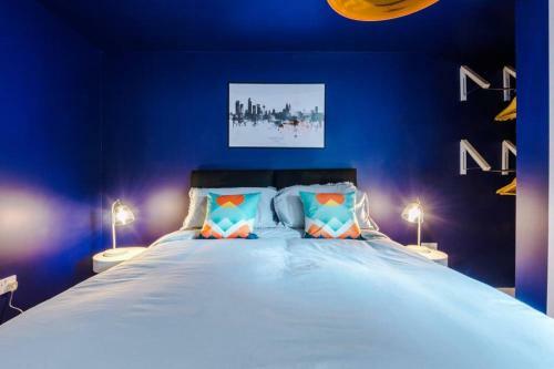 Liverpool Superb Rated Apartment With Private Parking