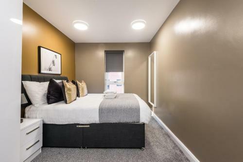 Large Modern Apartment - 3 Bedrooms 3 Bathrooms - Netflix - Central