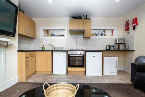 Hostal Double Bedroom In Superb House In Great Location * 7